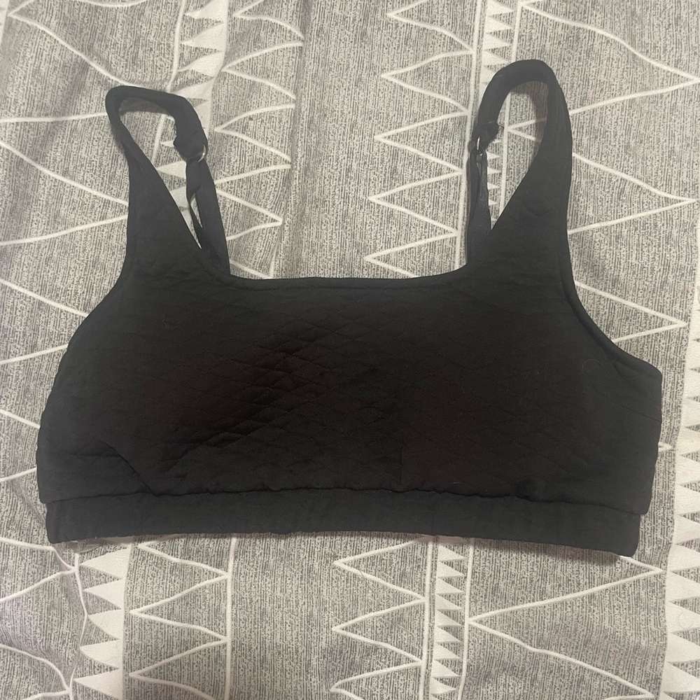 Black bra, or can be used as Crop top